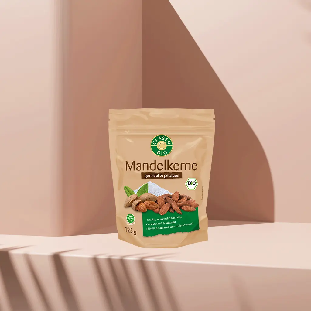 Verpackung Bio-Mandelkerne geröstet und gesalzen 125 g von CLASEN BIO – würzige Snackmandeln in Beutel