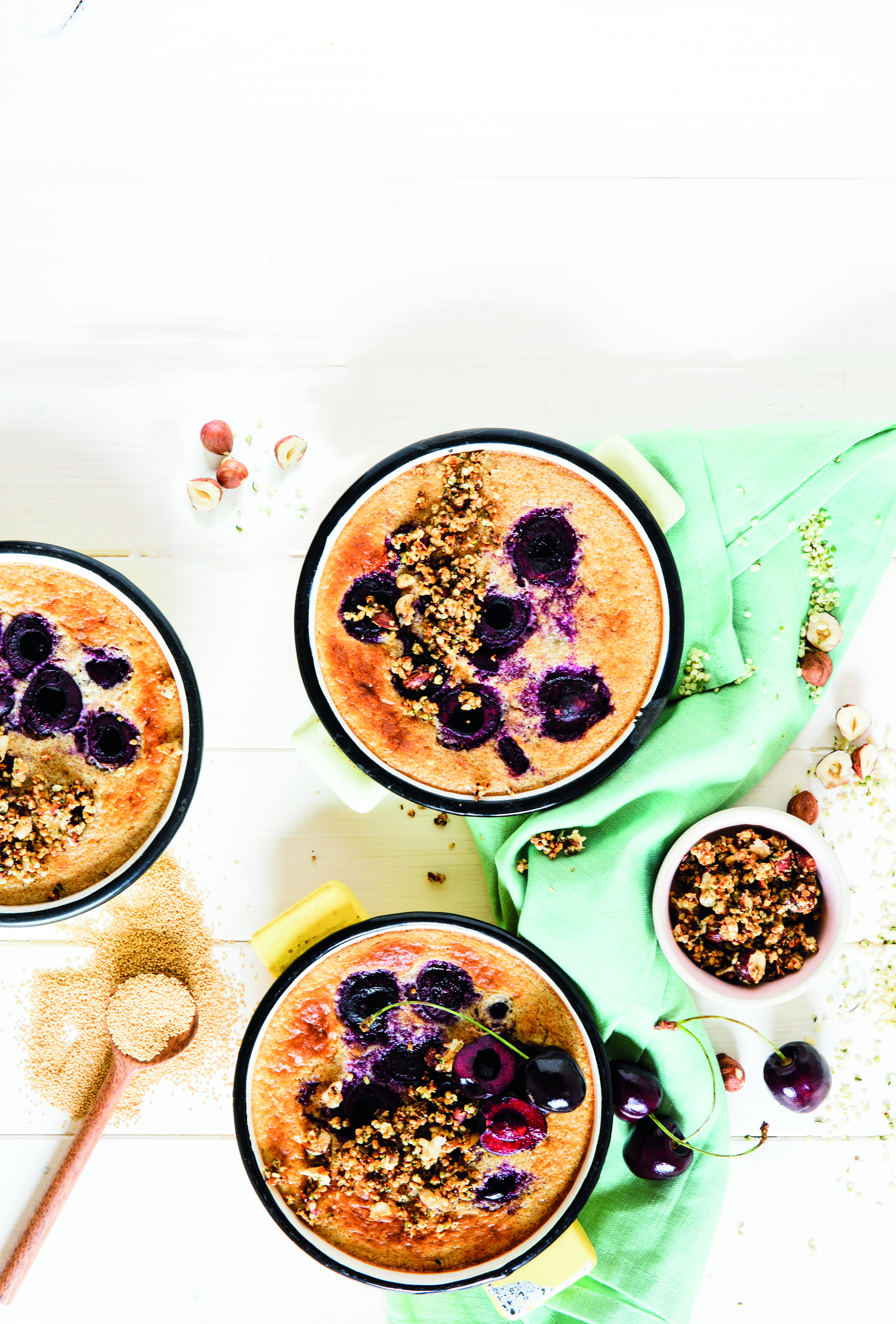 Rezeptbild_Amaranth_Auflauf Süßer Amaranth-Auflauf mit Kirschen & Haselnuss-Topping